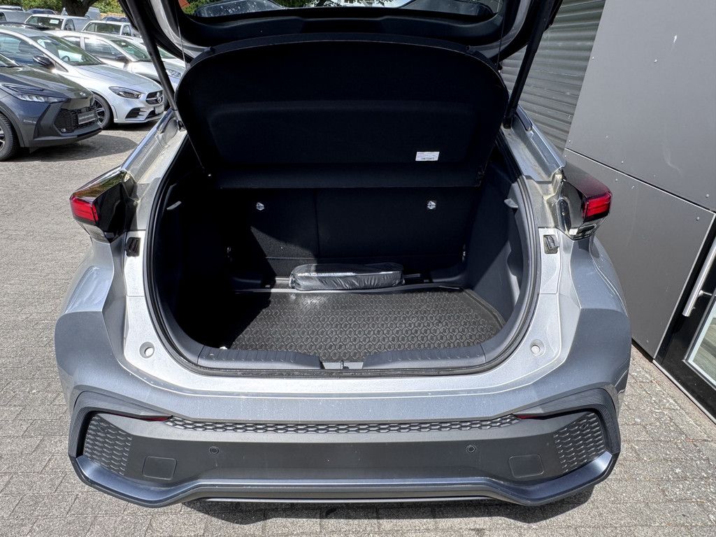 Toyota C-HR 1.8 Hybrid FWD Team Deutschland