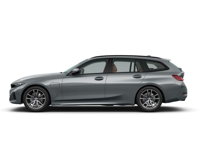 BMW 330 e Touring - Samsaru's Car Outlet