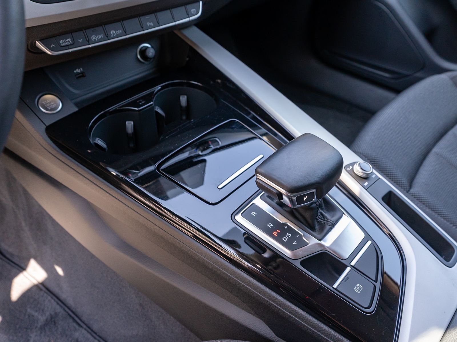 Audi A4 Avant advanced 40TDI Stronic - Samsaru's Car Outlet
