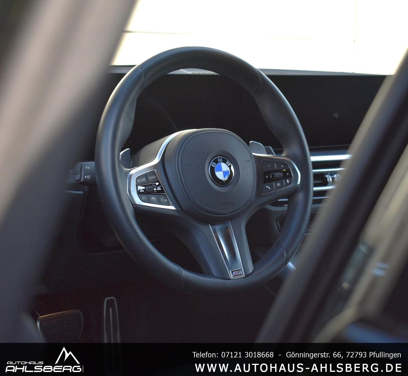 BMW 320 i M SPORT Shadow - Samsaru's Car Outlet