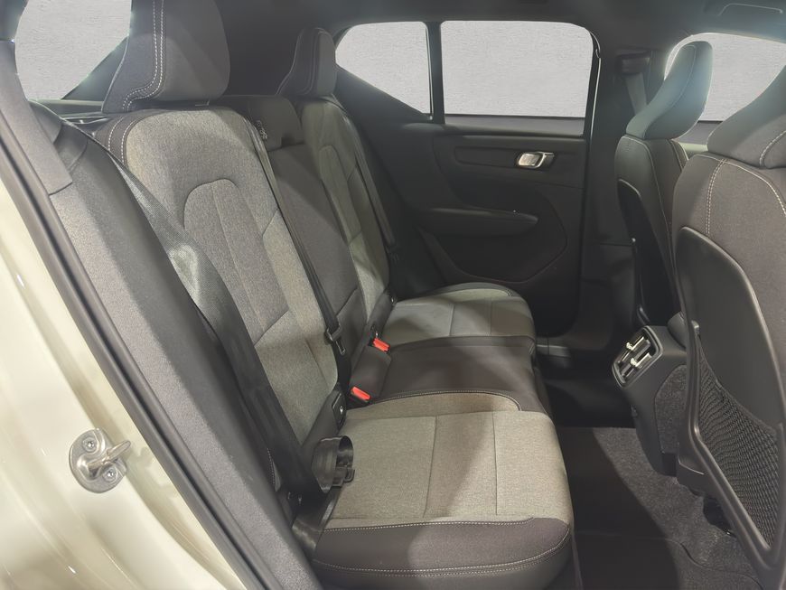 Volvo XC40 B3 B DKG Core*LED*DAB*AHK*