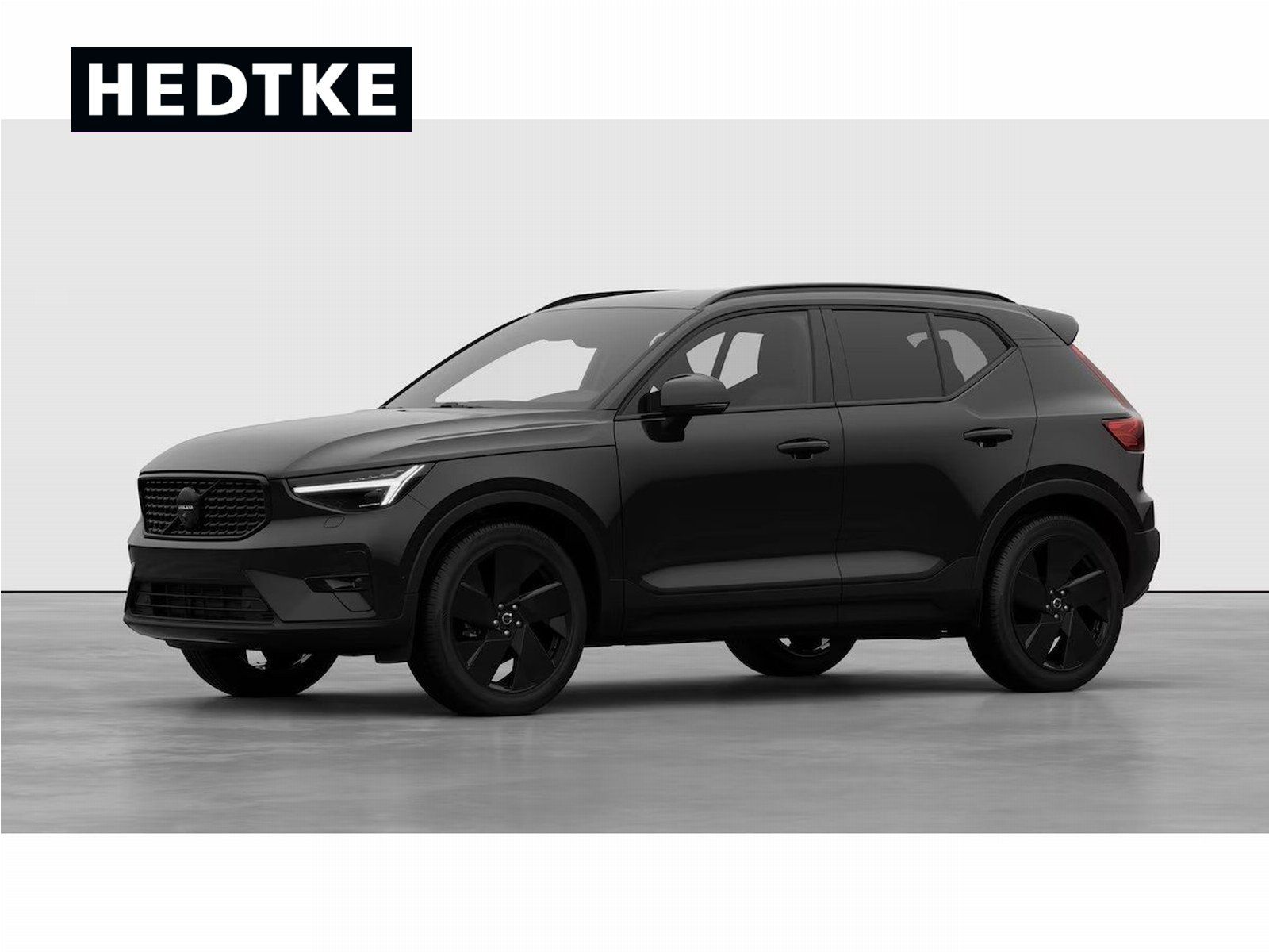 Volvo XC40 B3 Benzin Plus Black - Samsaru's Car Outlet