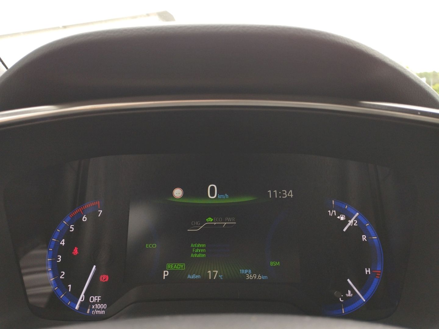 Toyota Corolla Touring Sports Hybrid Team D - Samsaru's Car Outlet
