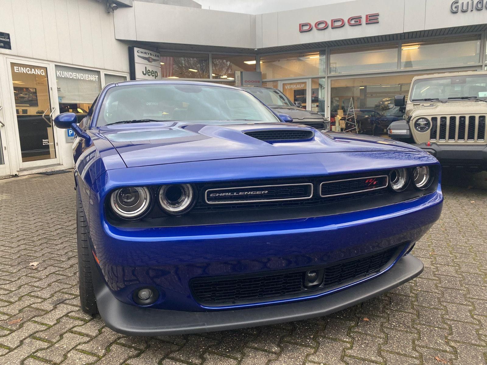 Dodge Challenger R/T 5.7 V8 HEMI Performance Plus AEC