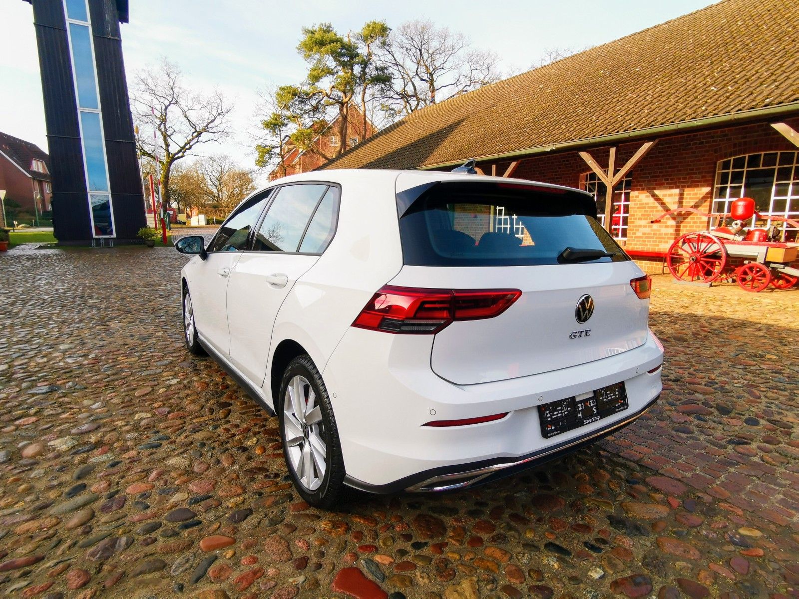 Volkswagen Golf VIII GTE Hybrid - Samsaru's Car Outlet