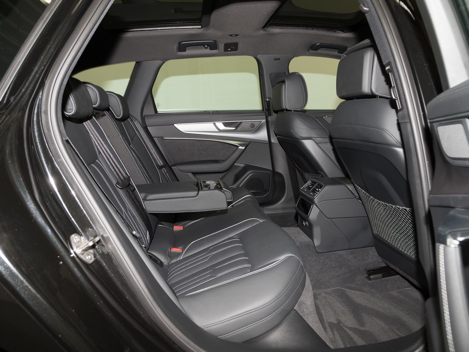 Audi A6 Avant 45 TFSI Q - Samsaru's Car Outlet