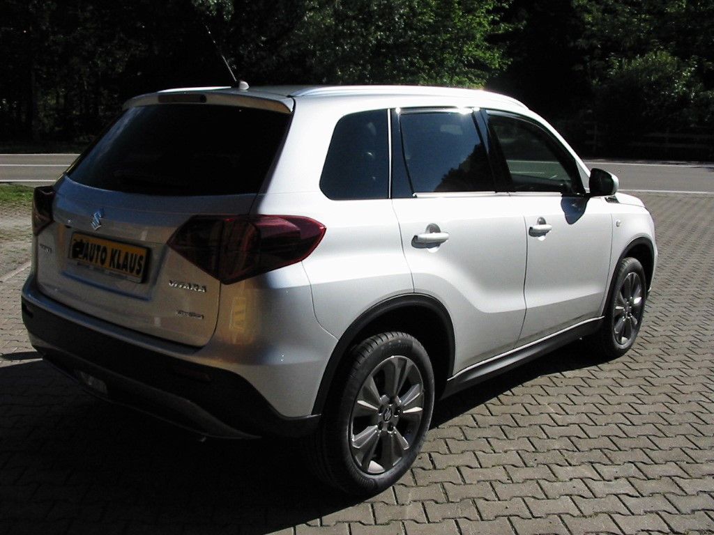 Suzuki Vitara Allrad Vollhybrid - Samsaru's Car Outlet