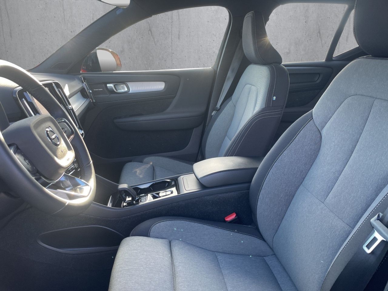 Volvo XC 40 B4 AWD Plus Dark LED+Keyless
