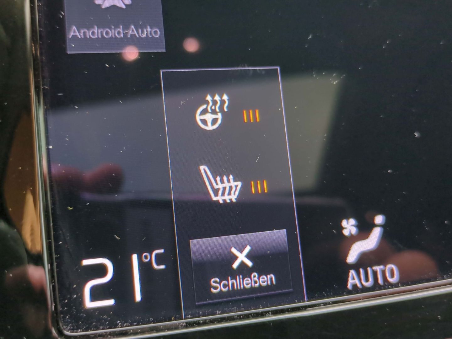 Volvo XC90 Plus Bright Recharge Plug-In Hybrid AWD T8