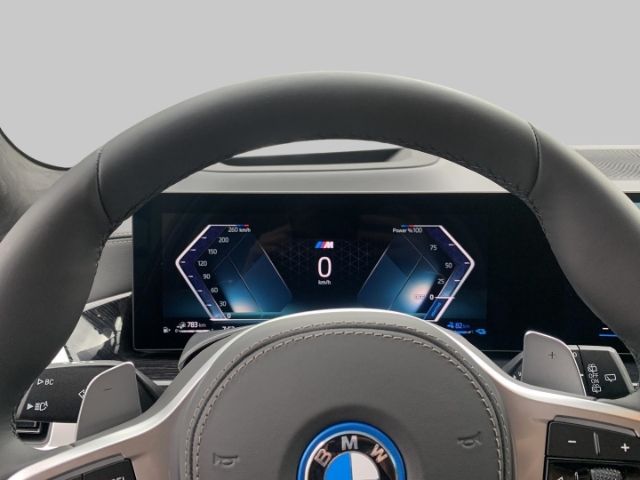 BMW X5 XDRIVE50E Sportpaket HUD Luftfederung AD Nive