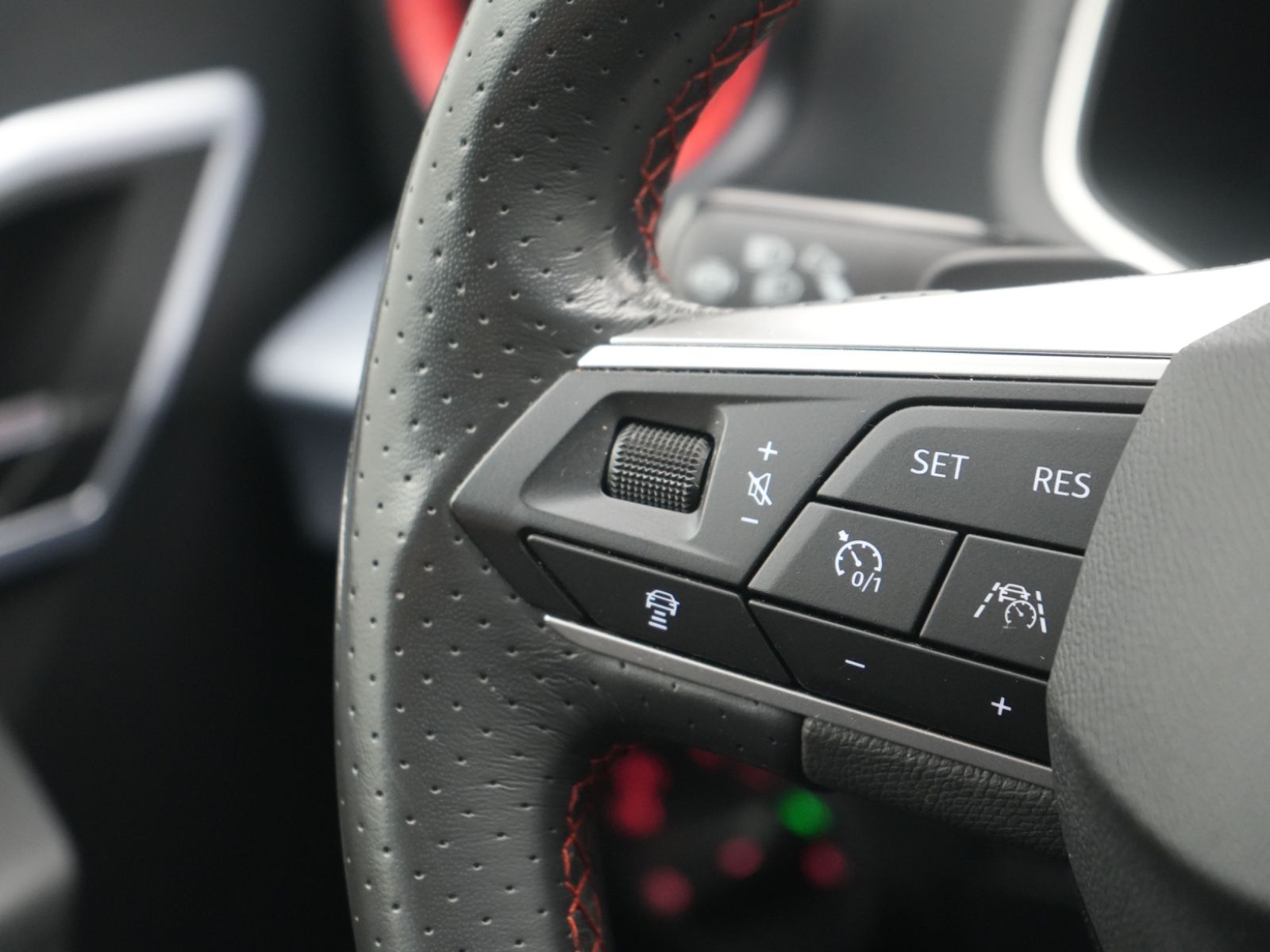 Seat Arona FR-Line DSG - Samsaru's Car Outlet