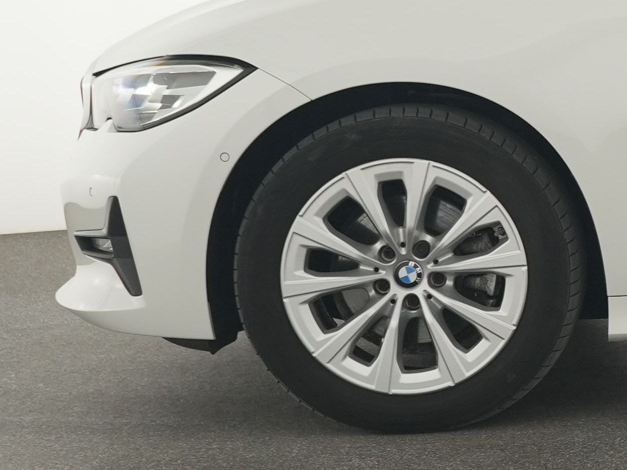 BMW 320d Touring - Samsaru's Car Outlet