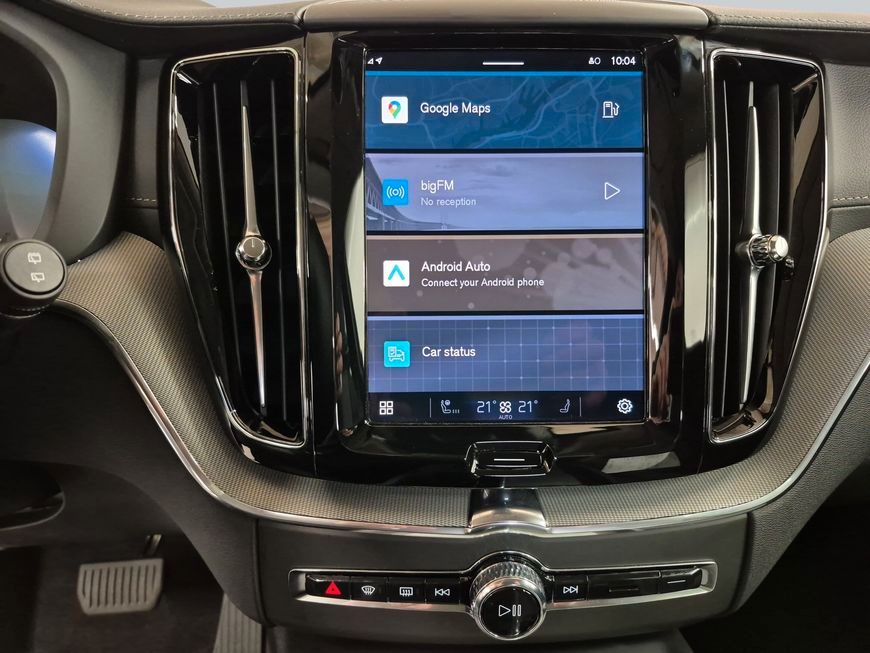 Volvo XC60 B5 B AWD Ultra Dark