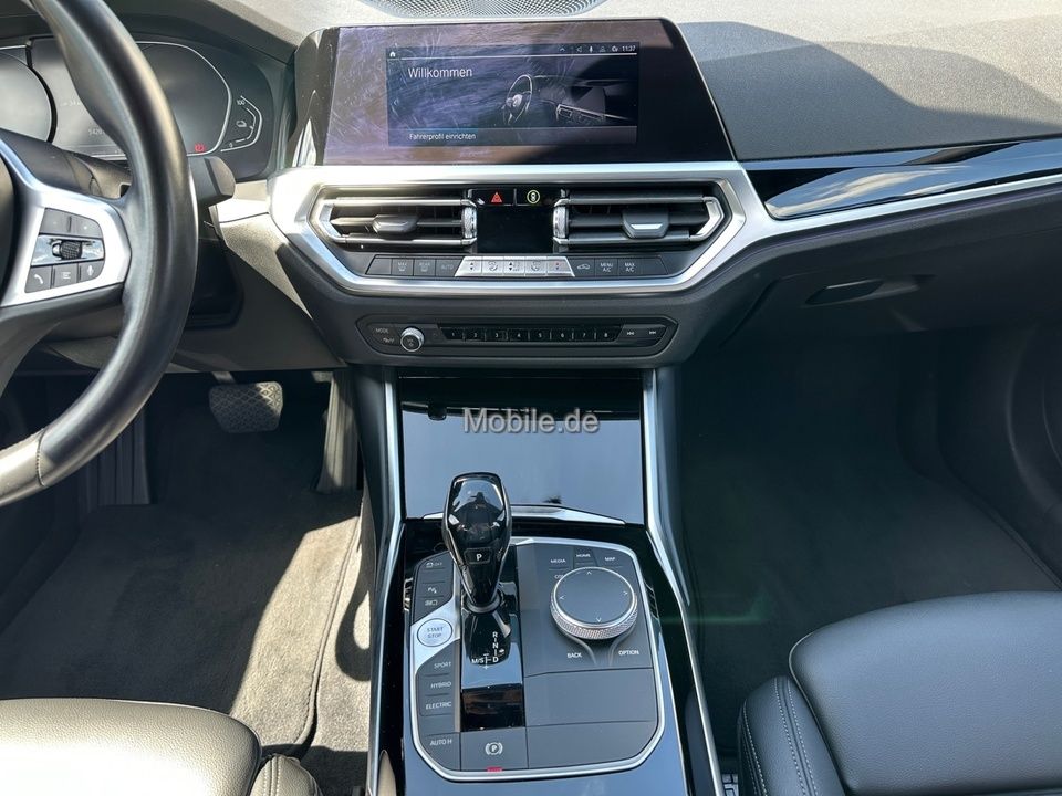 BMW 330e Sport Line - Samsaru's Car Outlet