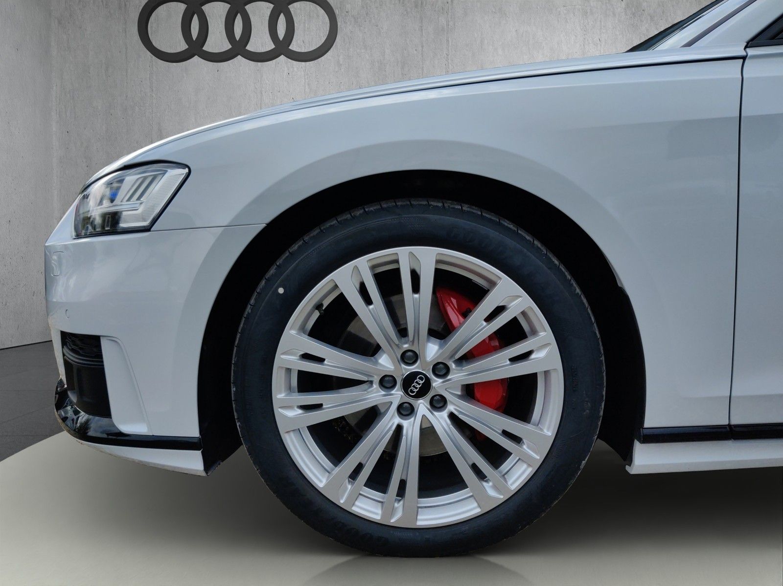 Audi A8 50 TDI L quattro - Samsaru's Car Outlet