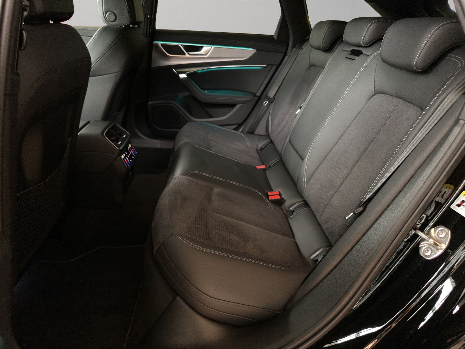 Audi A6 Avant 40 TDI quattro S tronic S line - Samsaru's Car Outlet