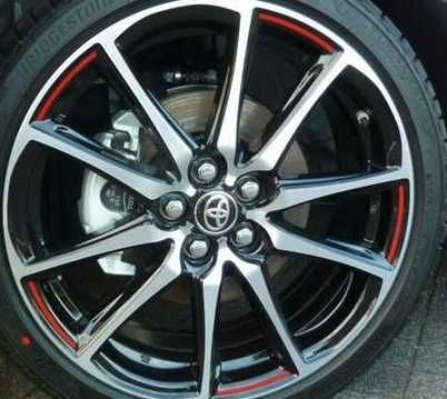 Toyota Yaris Hybrid 1.5 GR SPORT - Navi, JBL, HuD, PDC,