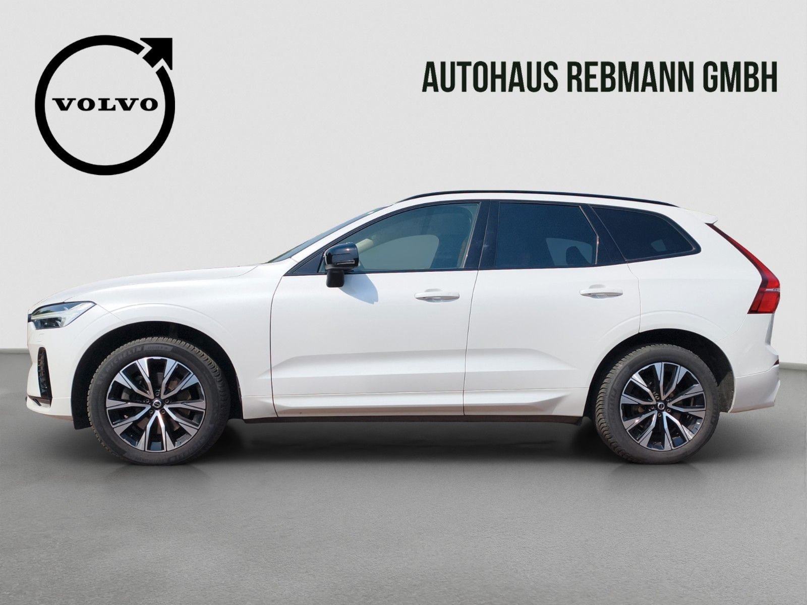 Volvo XC60 B4 Plus Dark AWD Standhzg ACC BLIS