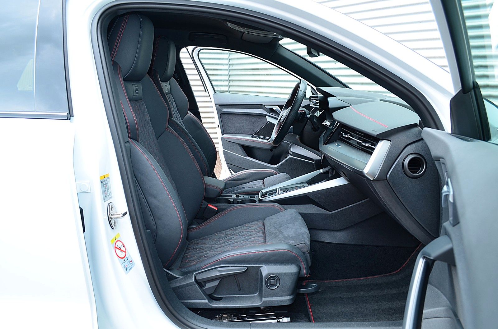 Audi A3 SB 40 TFSI e S.line - Samsaru's Car Outlet