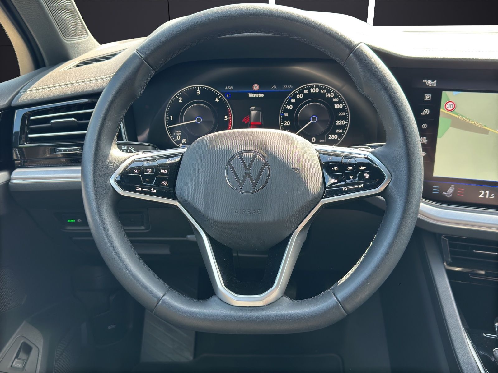 Volkswagen Touareg Elegance TDI 4M - Samsaru's Car Outlet