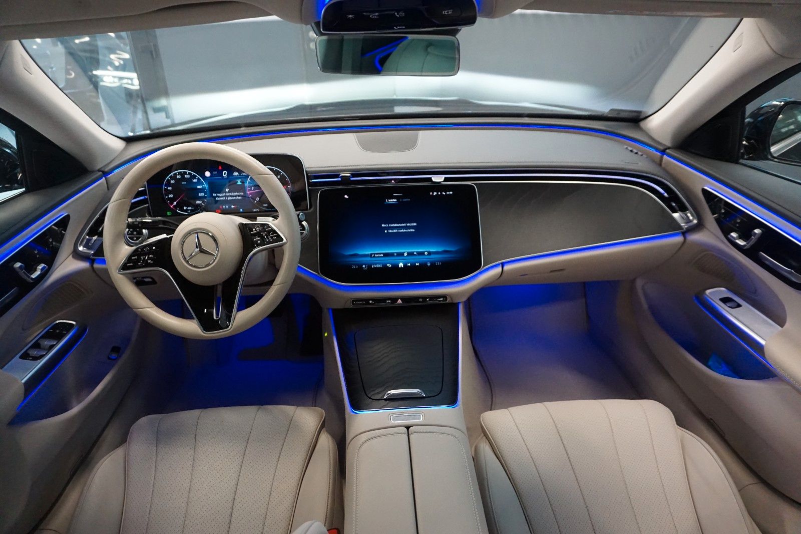 Mercedes-Benz E 220 d Avantgarde Advanced Plus - Samsaru's Car Outlet