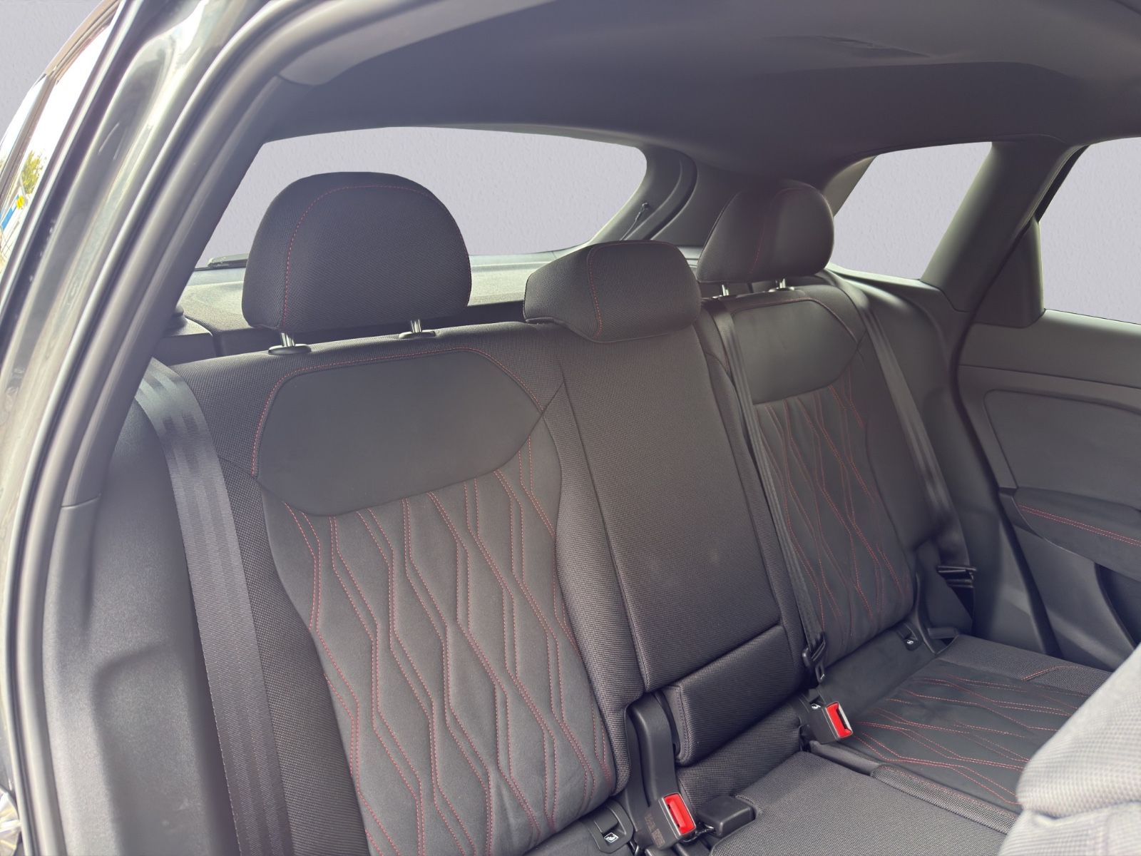 Audi Q3 e-hybrid S line TECH PRO+PANO+MATRIX+SONOS
