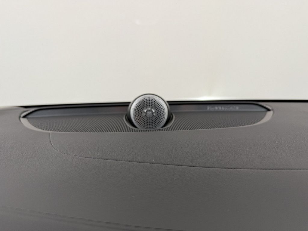 Volvo V60 T8 Ultra Dark Recharge Plug-In Hybrid AWD
