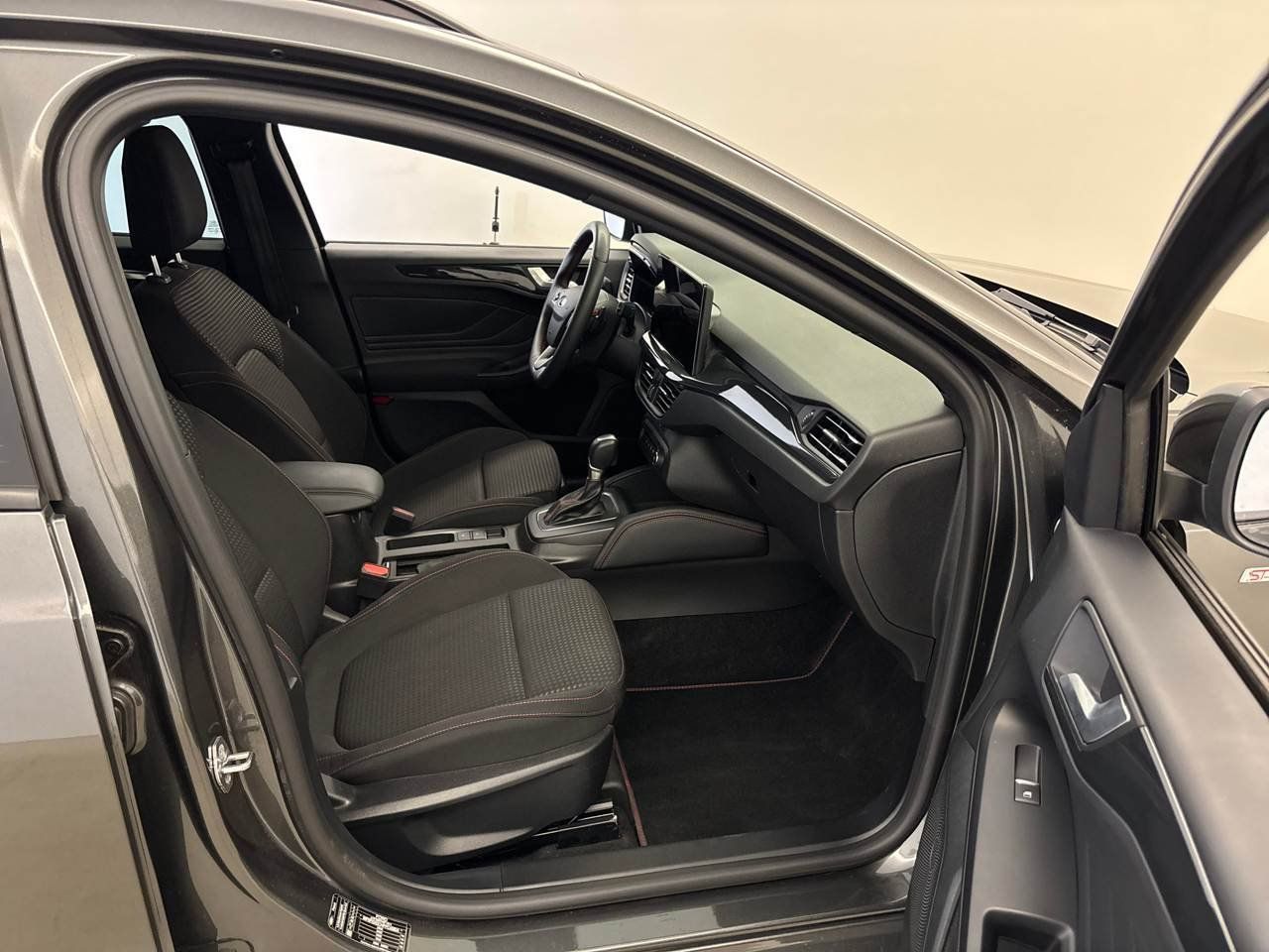 Ford Focus 1.0 EcoBoost Mild-Hybrid ST-Line B&O Matri