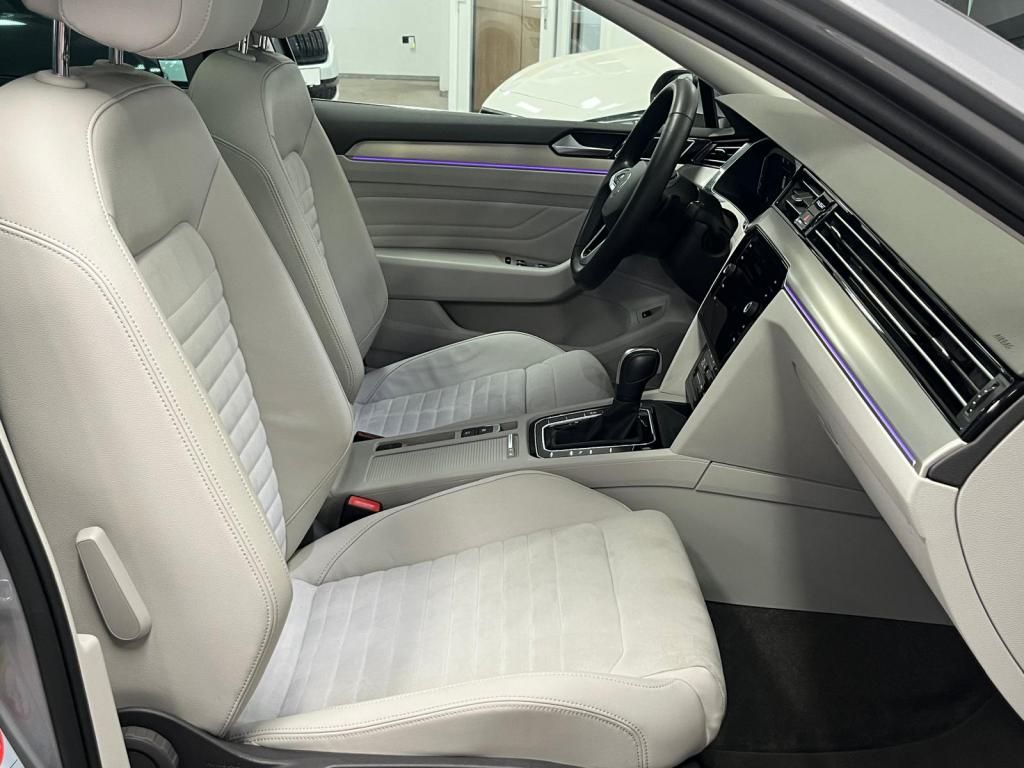 Volkswagen Passat 2.0 TSi R-line DSG - Samsaru's Car Outlet