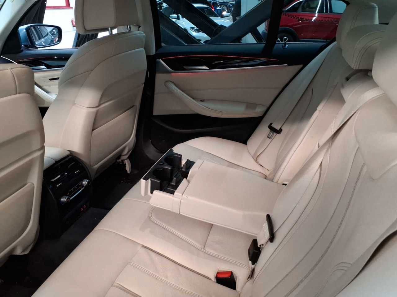 BMW 520d xDrive Aut. Luxury Line Navi Leder