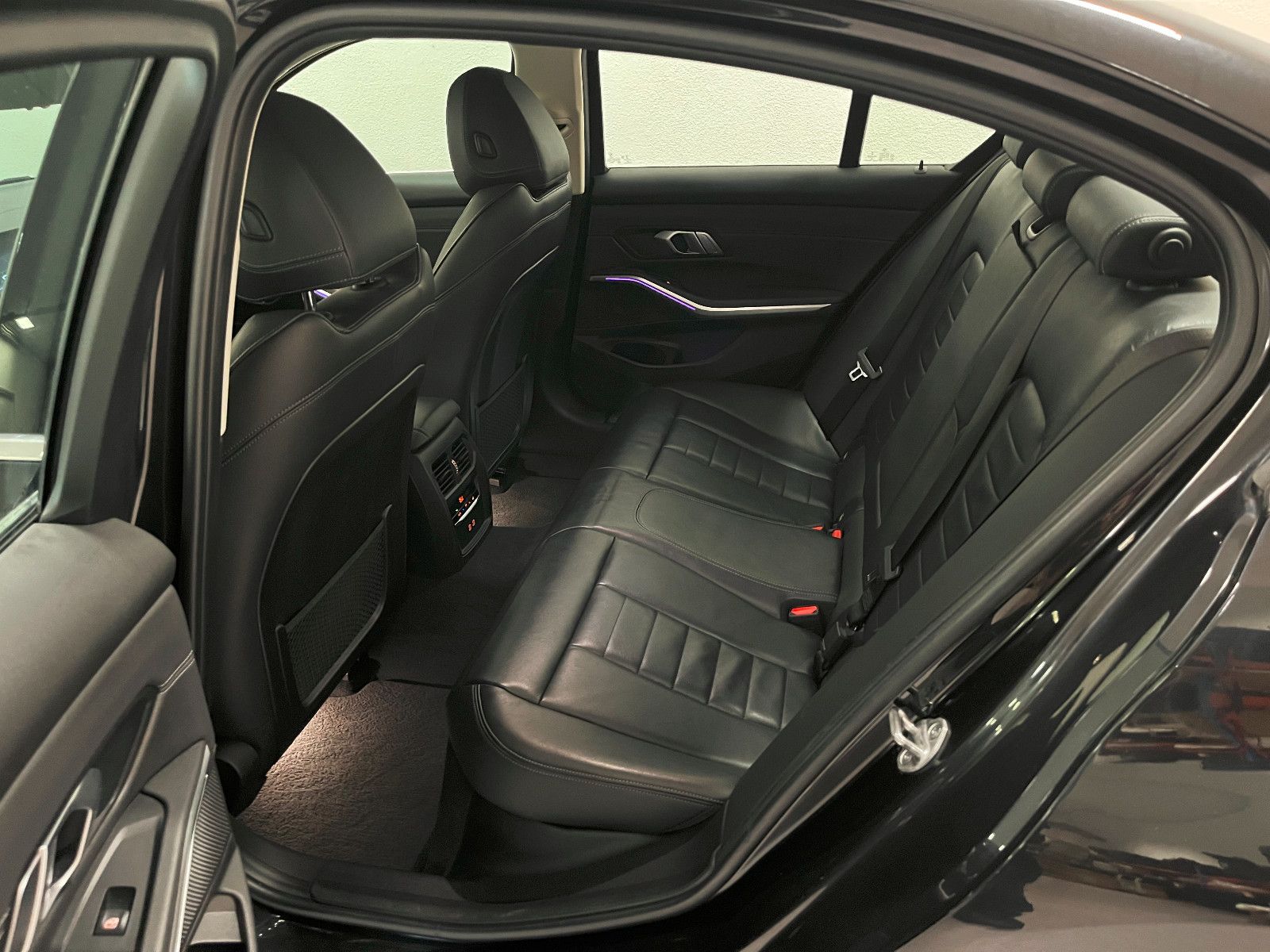BMW 320 d xDrive LuxuryLine* Live Cockpit/Kamera/LED