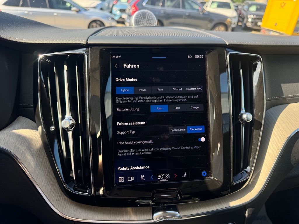 Volvo XC60 Inscription Recharge Plug-In Hybrid AWD T8