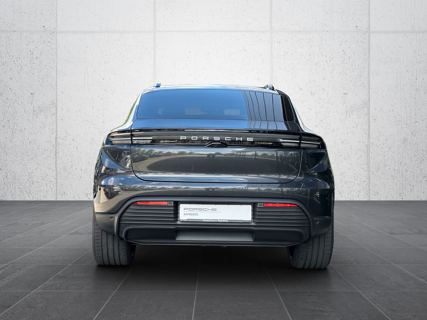 Porsche Macan - Samsaru's Car Outlet