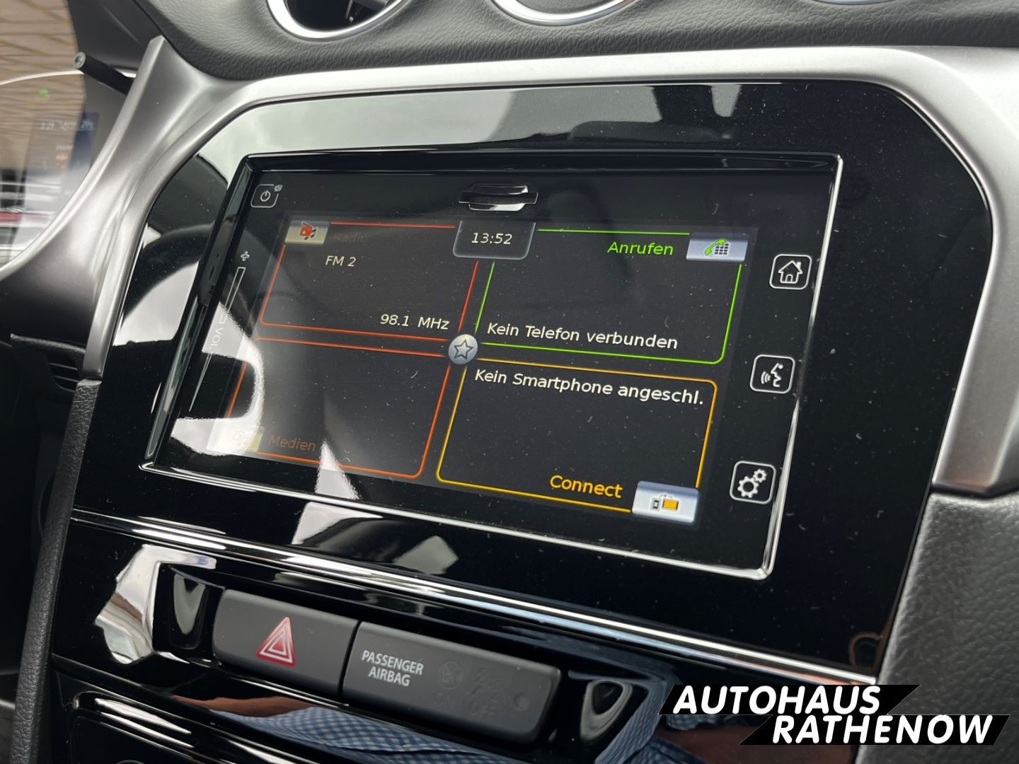 Suzuki Vitara 1.5 Hybrid Comfort 4x4 Allrad - Samsaru's Car Outlet