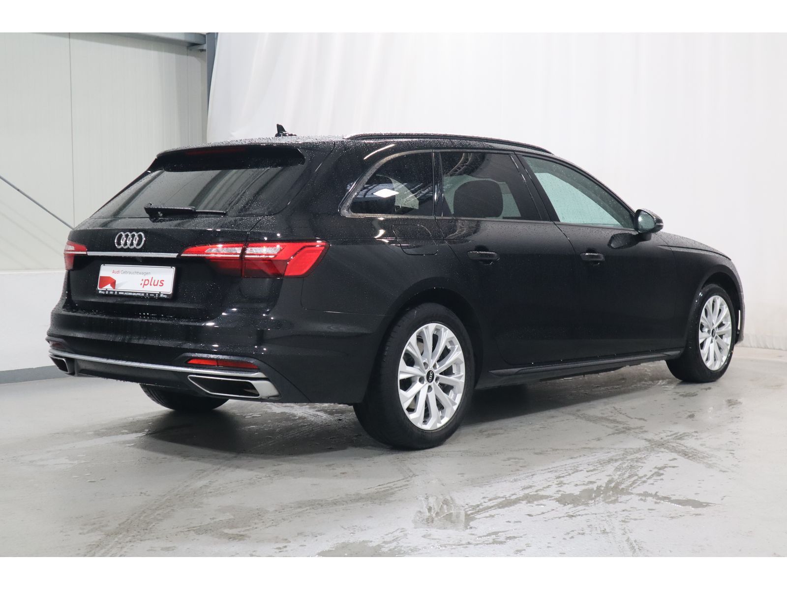 Audi A4 Avant 35 TFSI advanced - Samsaru's Car Outlet