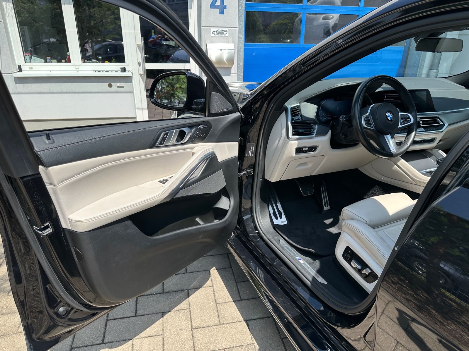 BMW X6 xDrive30d M Sport - Samsaru's Car Outlet