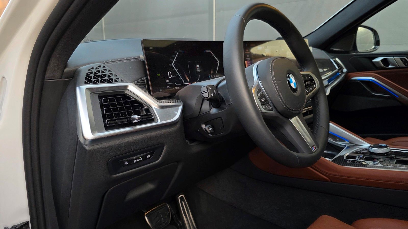 BMW X6 30d M - Samsaru's Car Outlet