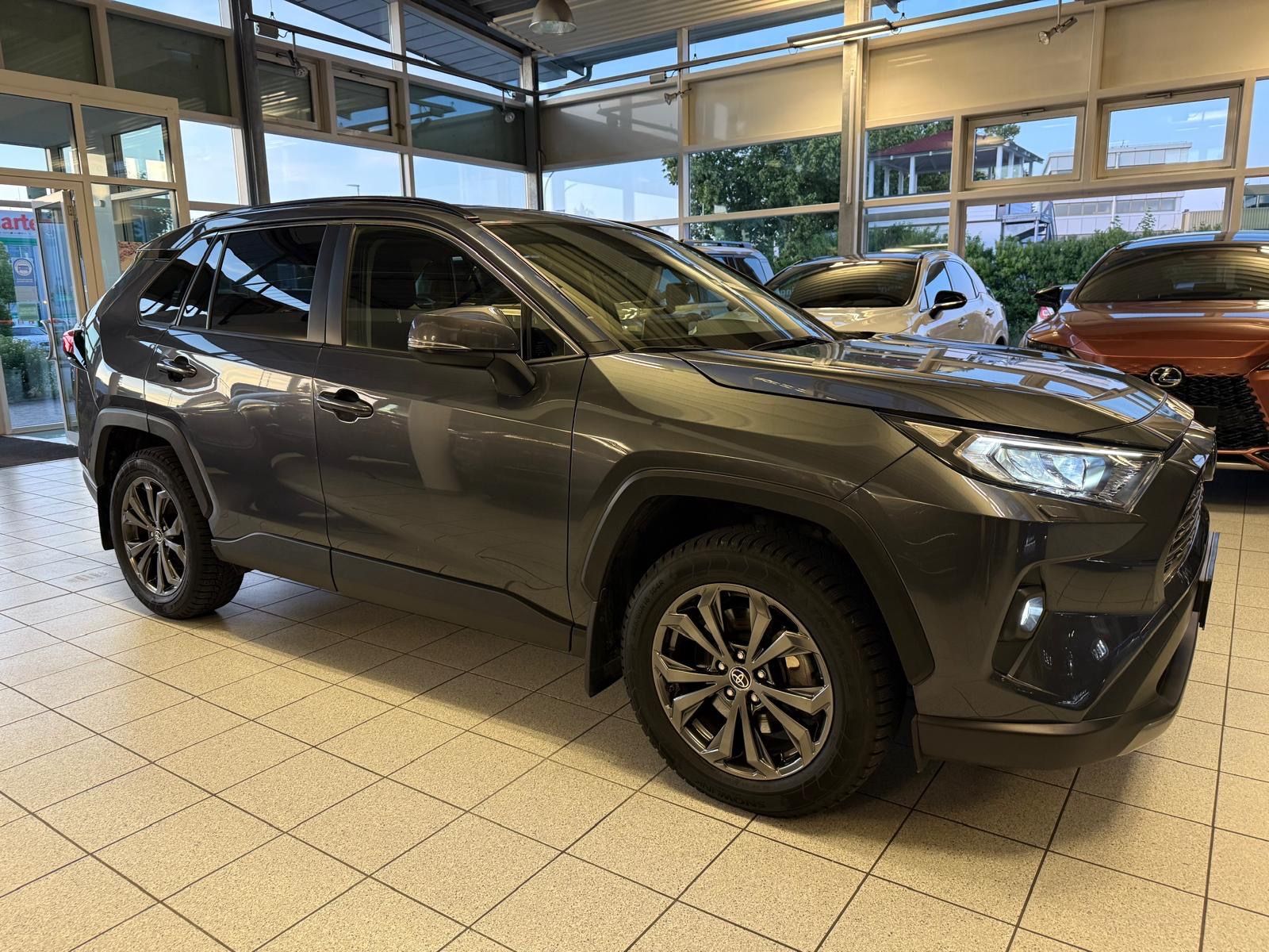 Toyota RAV 4 HYBRID 4x4 - Samsaru's Car Outlet