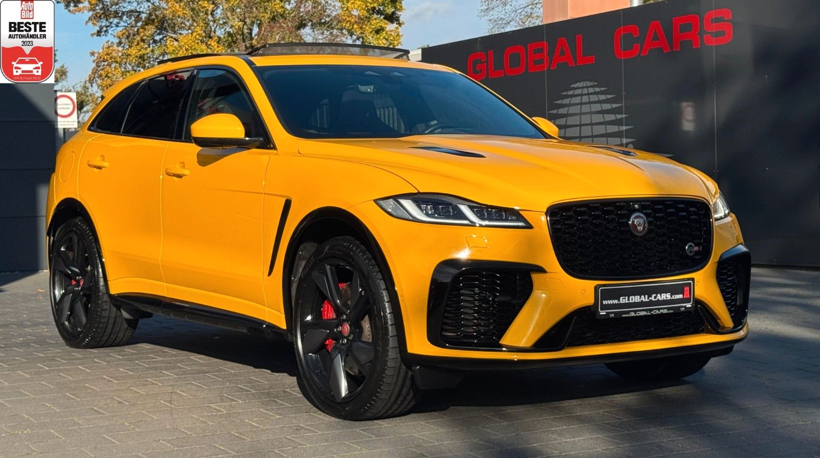 Jaguar F-PACE P550 SVR AWD*PANO*HUD*22"ALU*ACC*