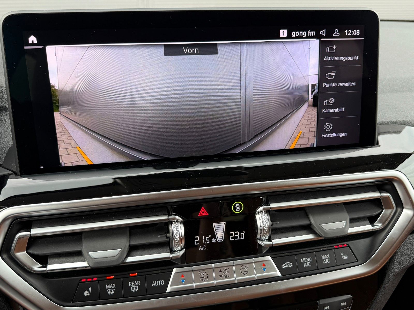BMW X3 xDrive 20i Laser - Samsaru's Car Outlet