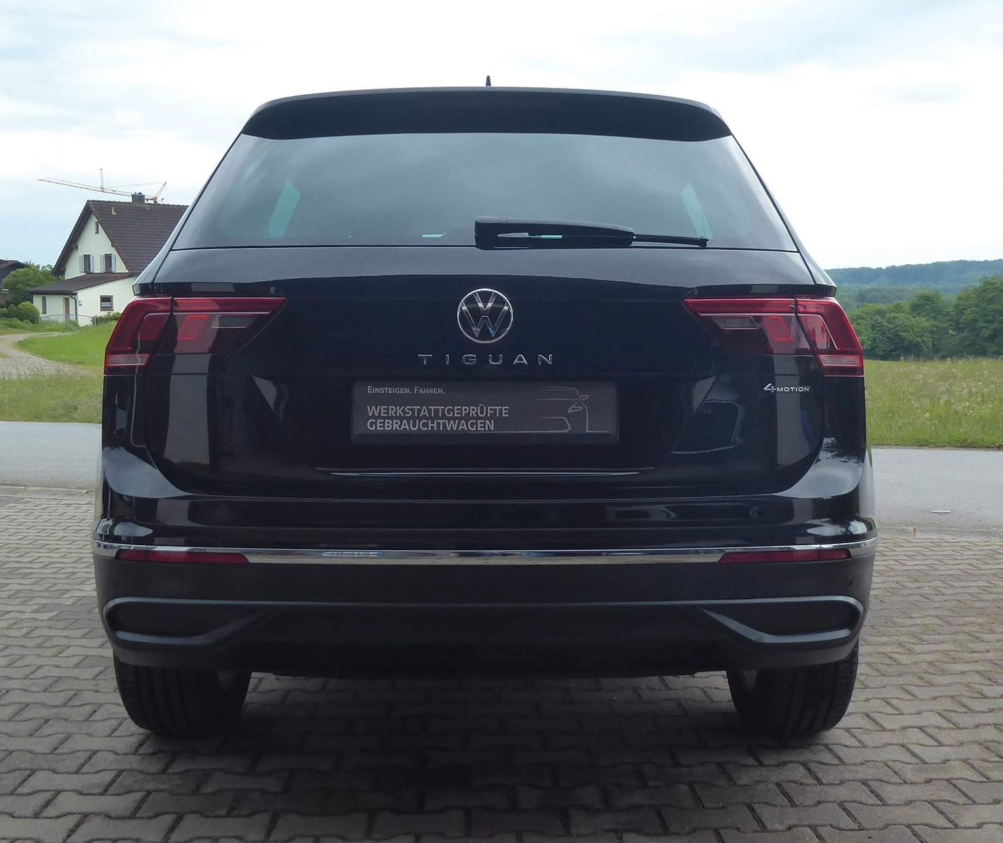 Volkswagen Tiguan Life 4Motion 2.0 TDI - Samsaru's Car Outlet