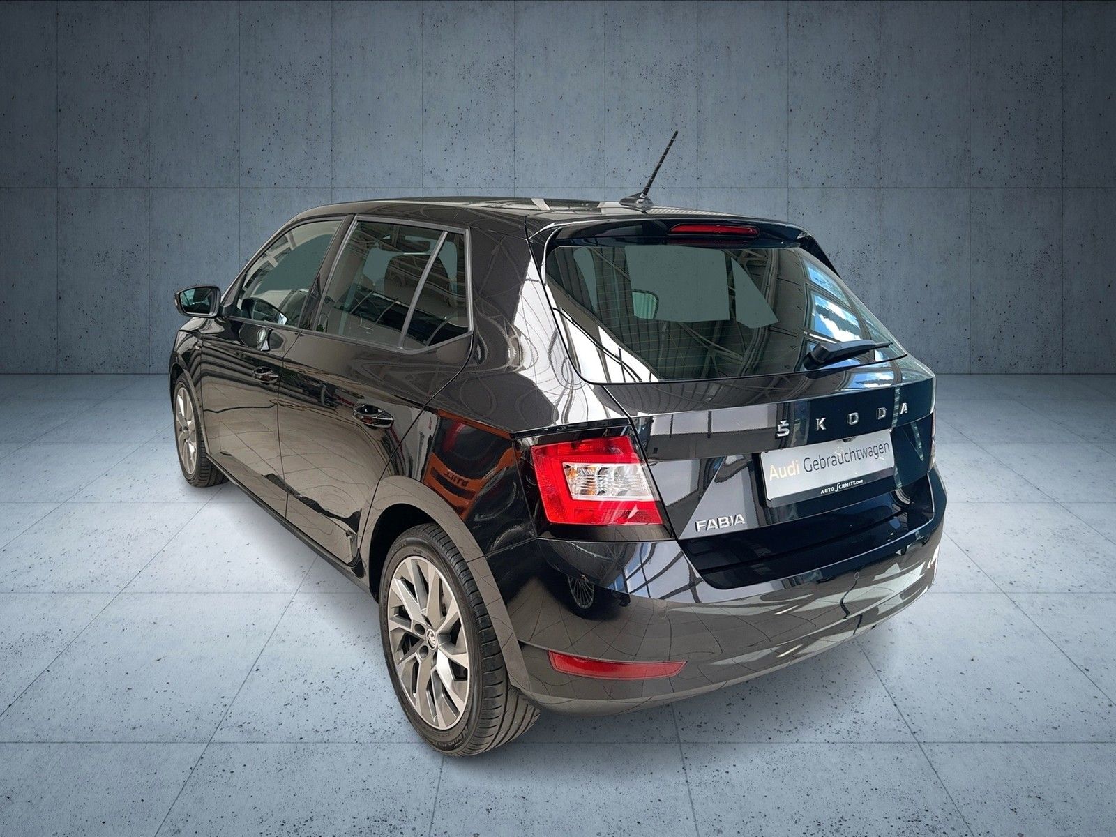 Skoda Fabia Clever 1.0 TSI DSG - Samsaru's Car Outlet