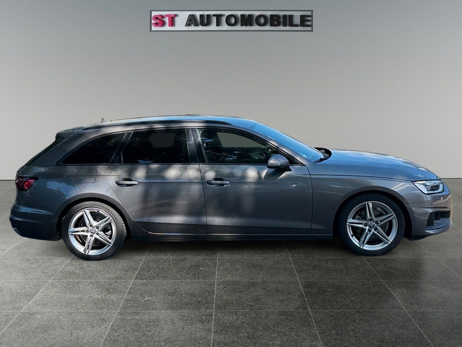 Audi A4 Avant 40 TFSI - Samsaru's Car Outlet