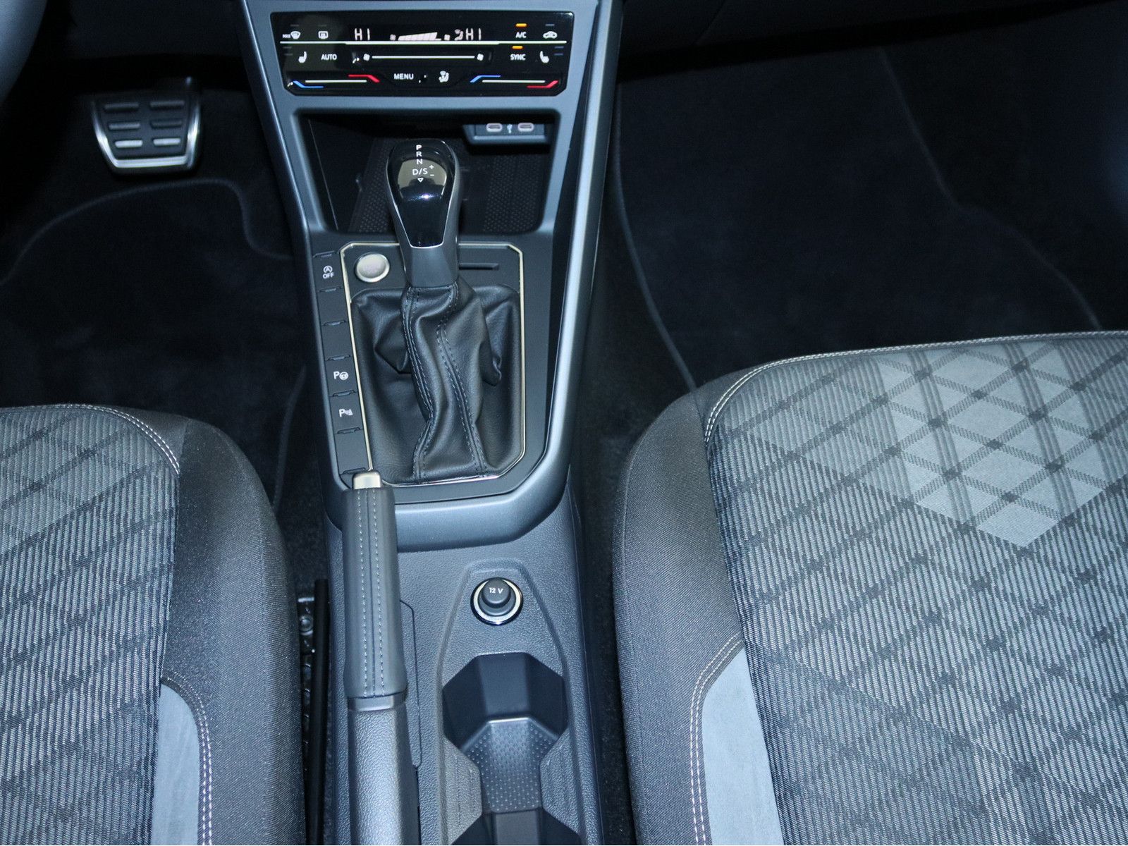 Volkswagen Polo 1.0 TSI R-Line MATRIX-LED ACC NAVI KAMERA