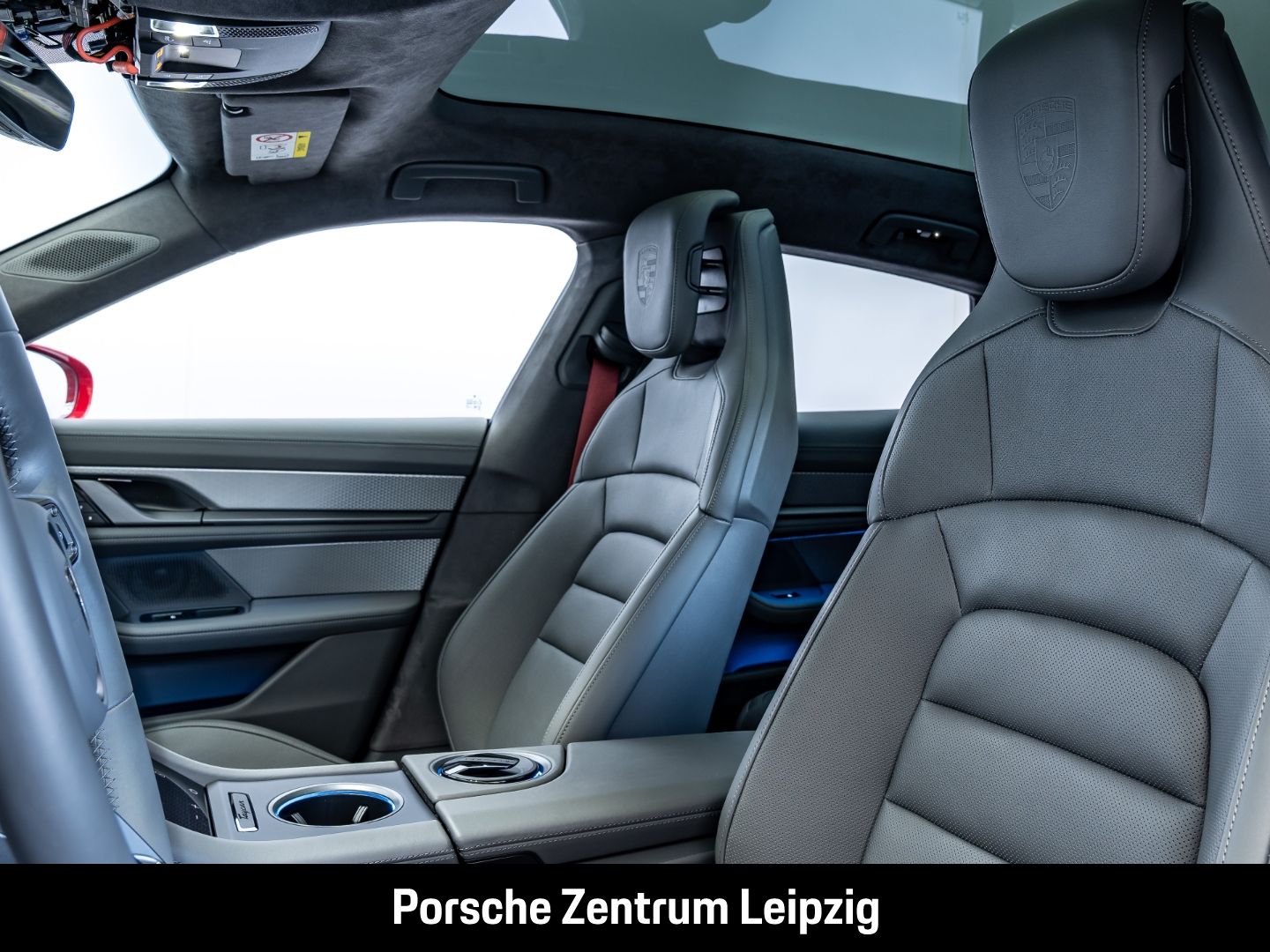 Porsche Taycan Turbo S Cross Turismo Burmester PCCB