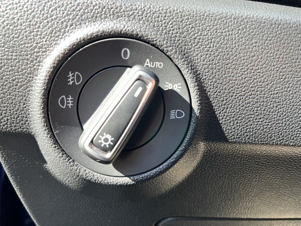 Volkswagen T-Roc 1.5 TSI United - Samsaru's Car Outlet