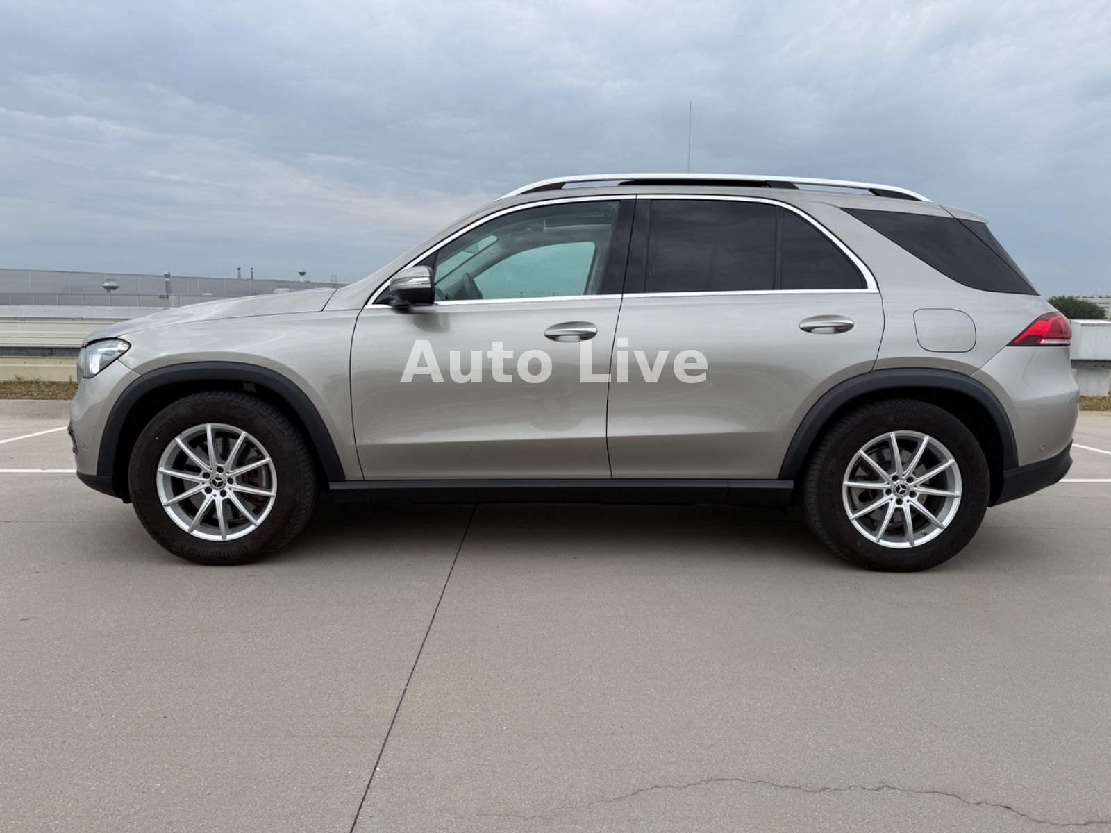 Mercedes-Benz GLE 350 de *4M*PANO*WIDESCREEN*BURMESTER*AHK*360