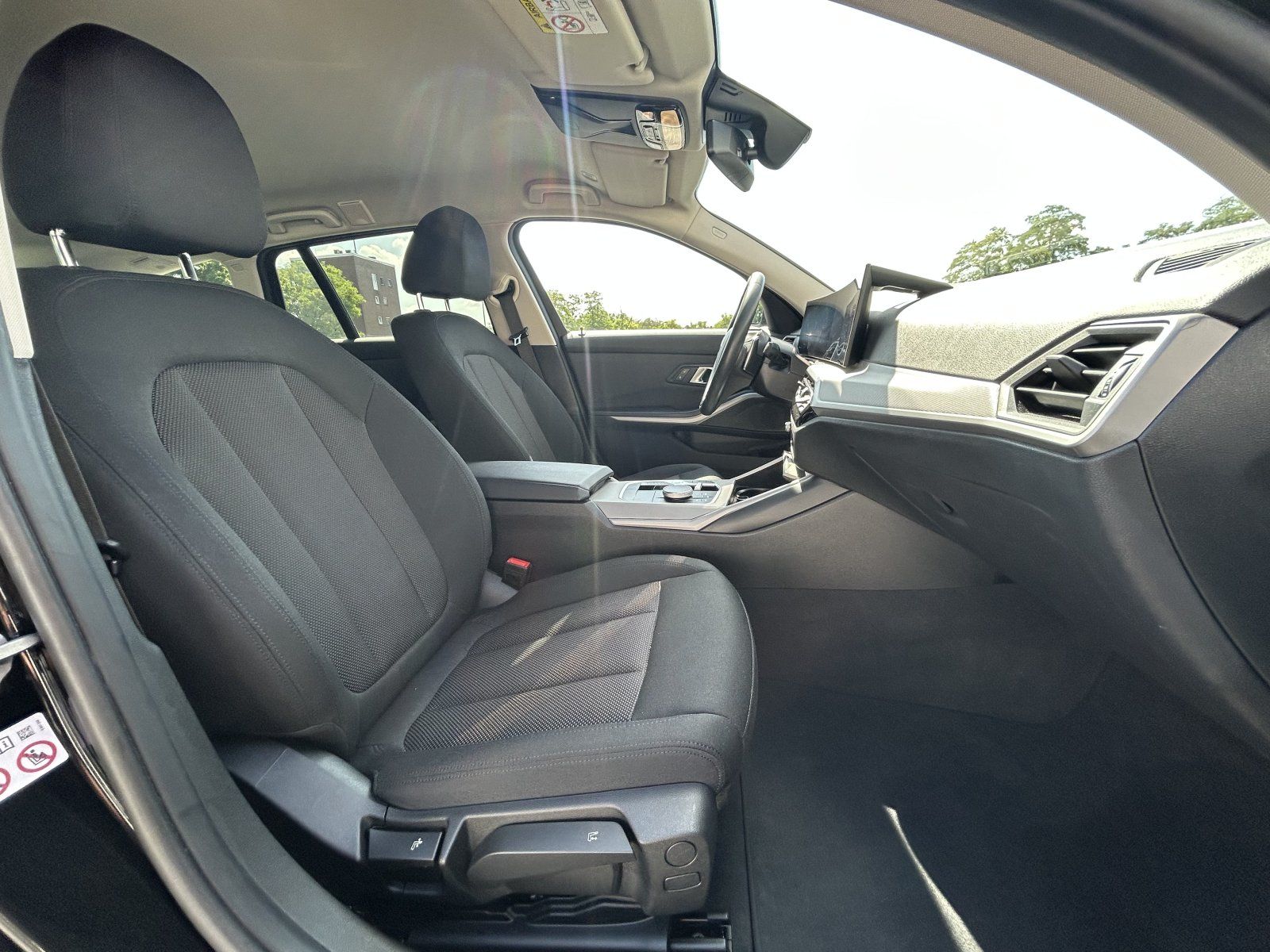 BMW 320 d xDrive - Samsaru's Car Outlet