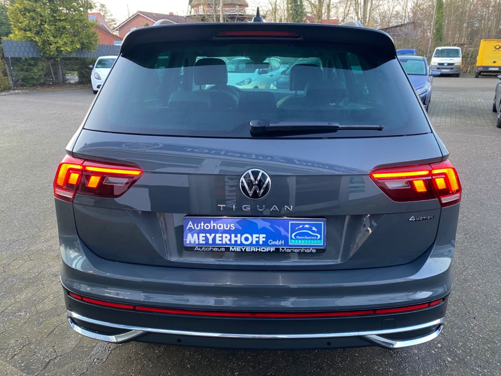 Volkswagen Tiguan Life 2.0 TDI 4Motion - Samsaru's Car Outlet