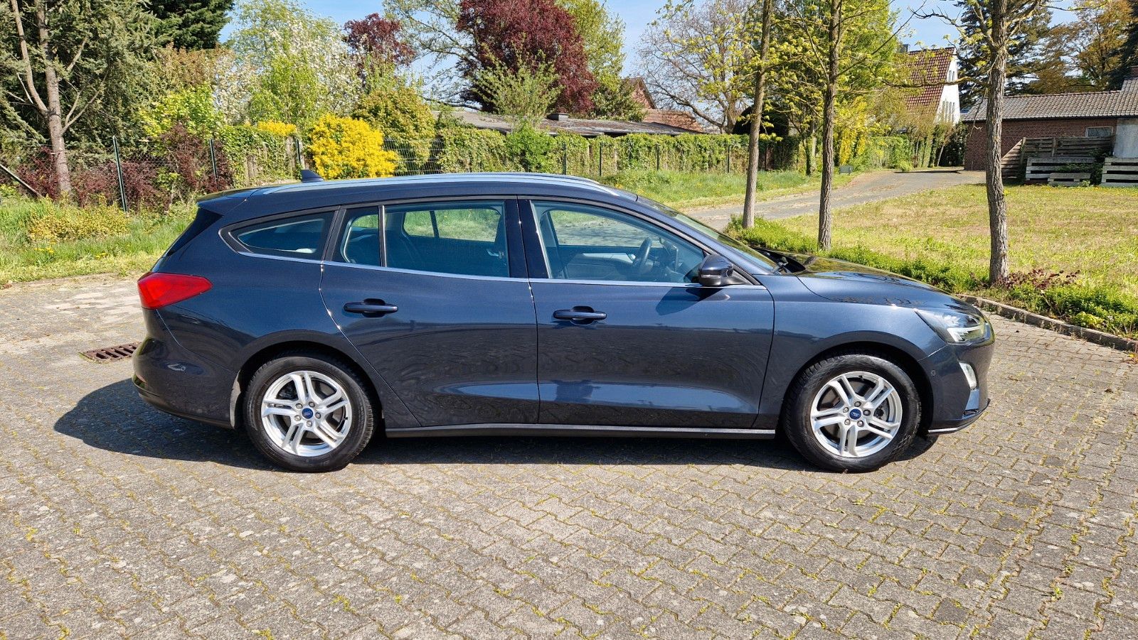 Ford Focus Tun. 1.5d 1.Hd Aut Rf ACC LED Navi DAB